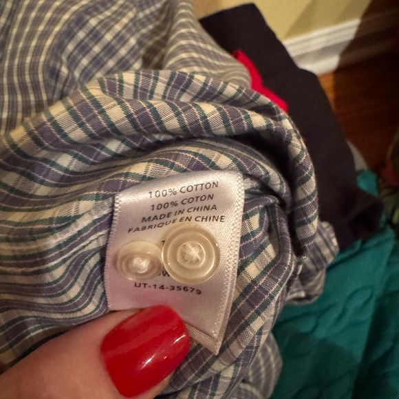 Untuckitit Button Down Slim Fit - Picture 7 of 7